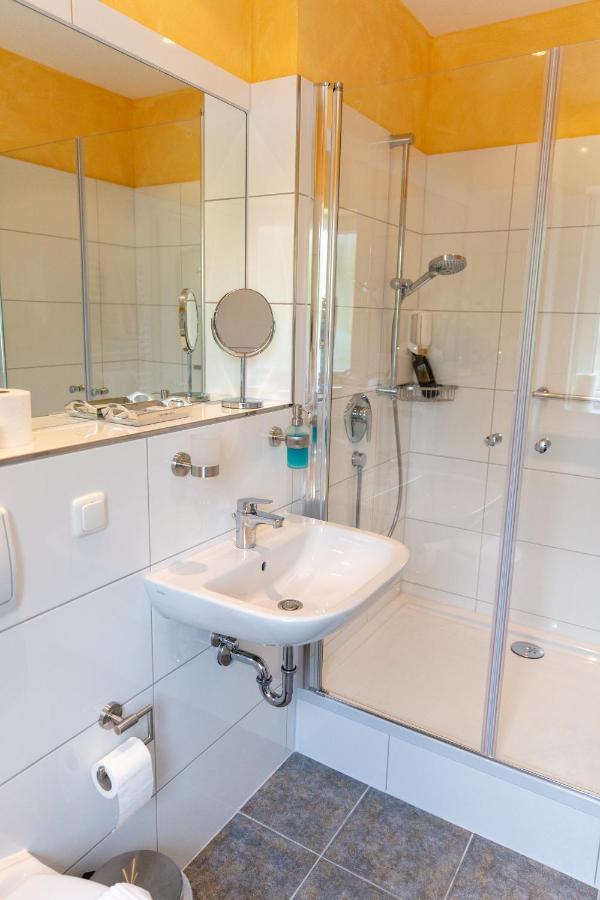 Hotel Landhaus Knappmann Essen Bagian luar foto