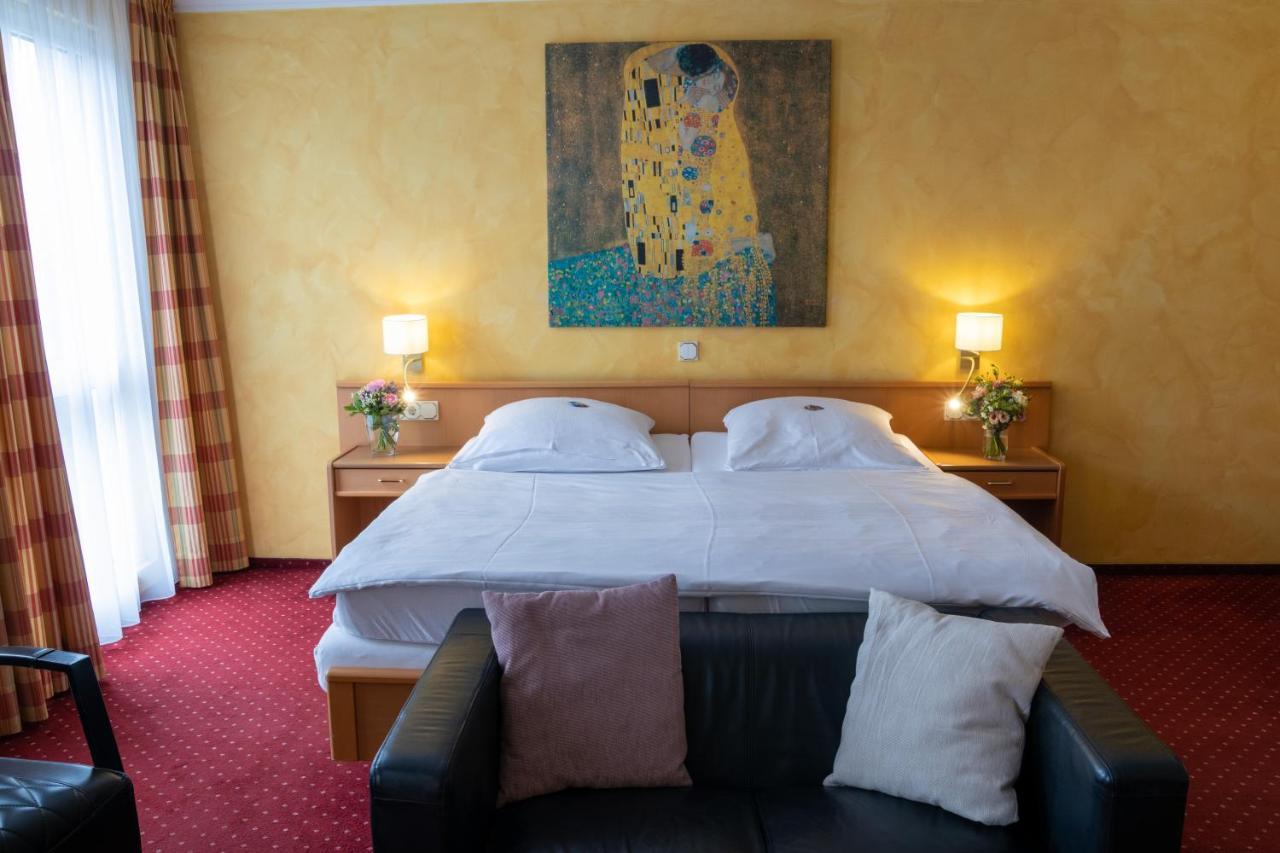 Hotel Landhaus Knappmann Essen Bagian luar foto
